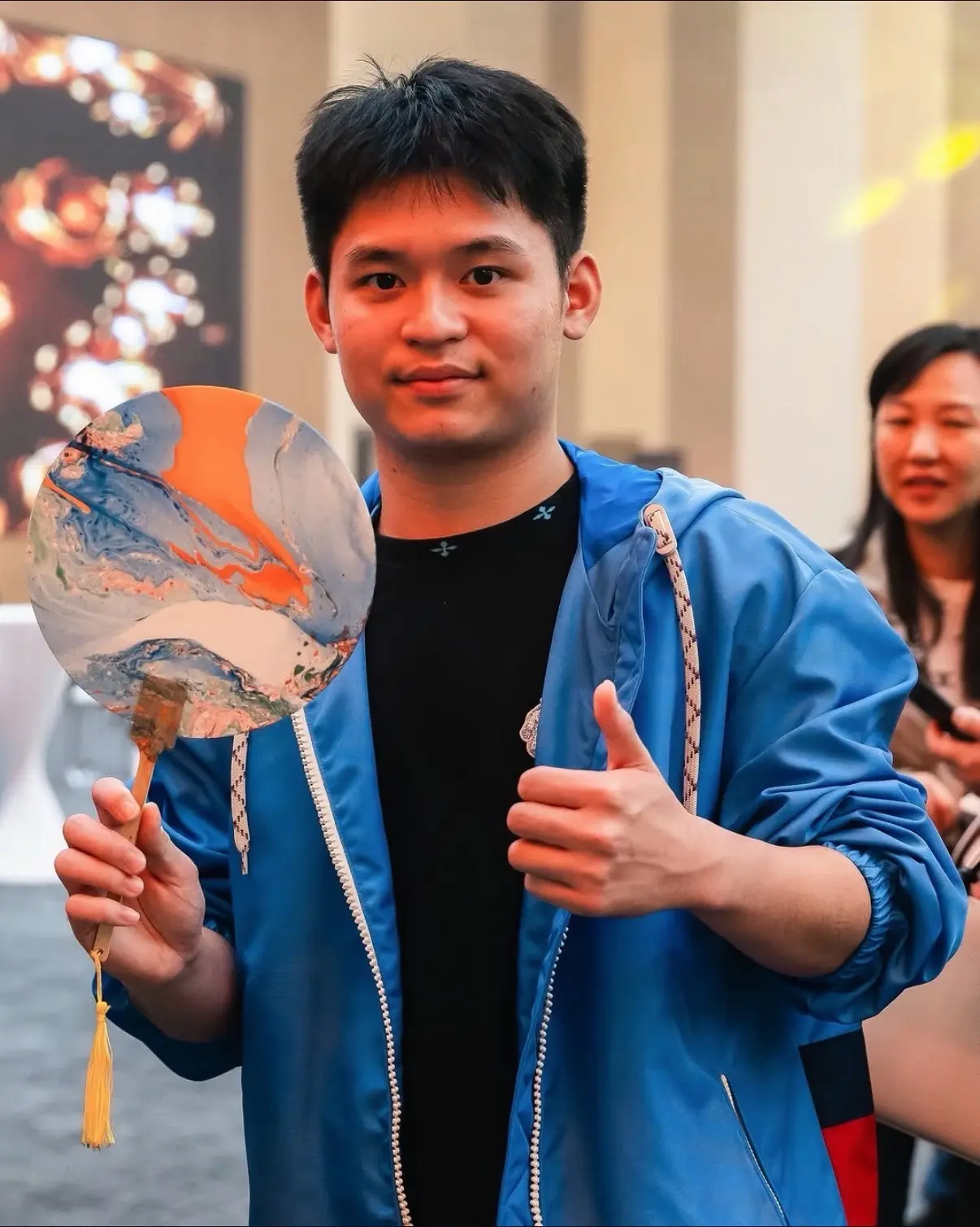 祝国乒队员林诗栋生日快乐，健康涨球～风华正盛，赛场逐梦当时，愿你以热爱...