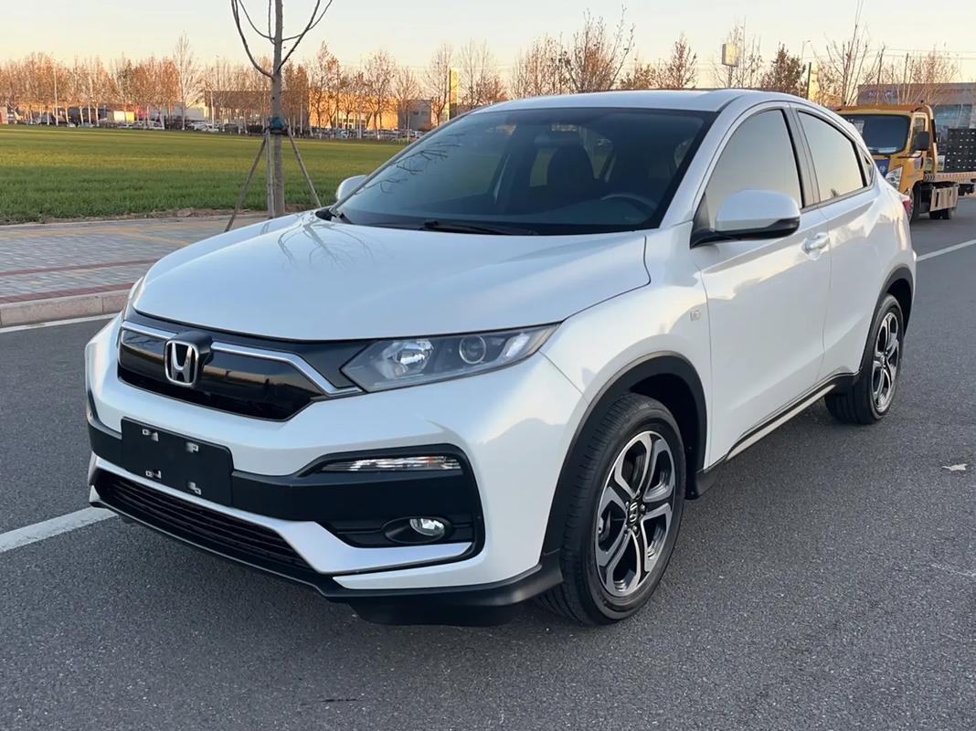 保养凭空多了两项收费，结账才发现被坑！
开本田XR-V去4S店做常规保养，去之前