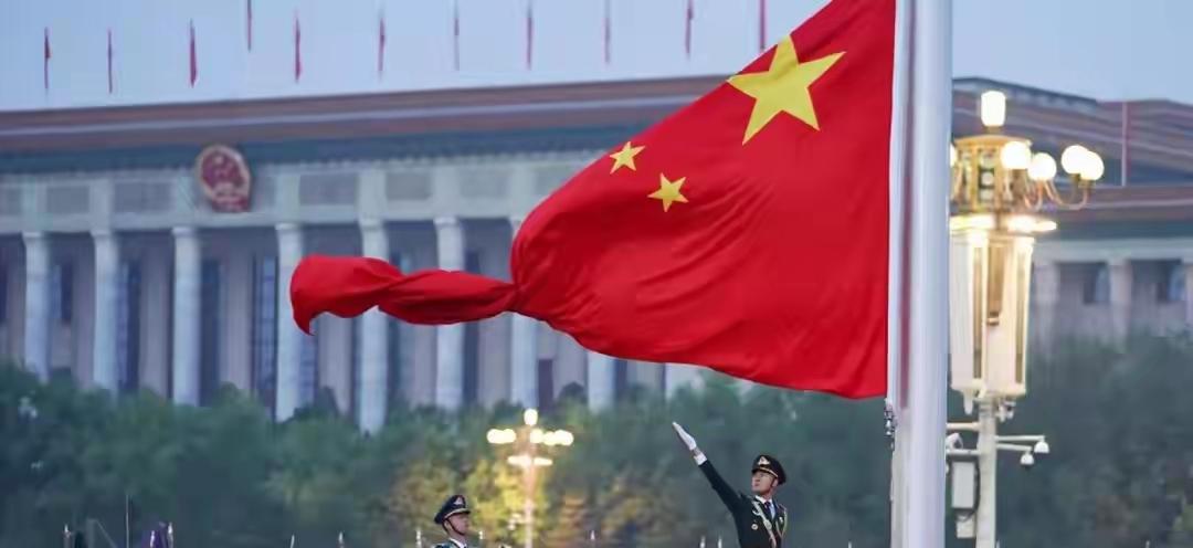 北京这阵子真是“大咖云集”！普京前脚刚走，巴基斯坦总理夏巴兹立马接棒，塞尔维亚总
