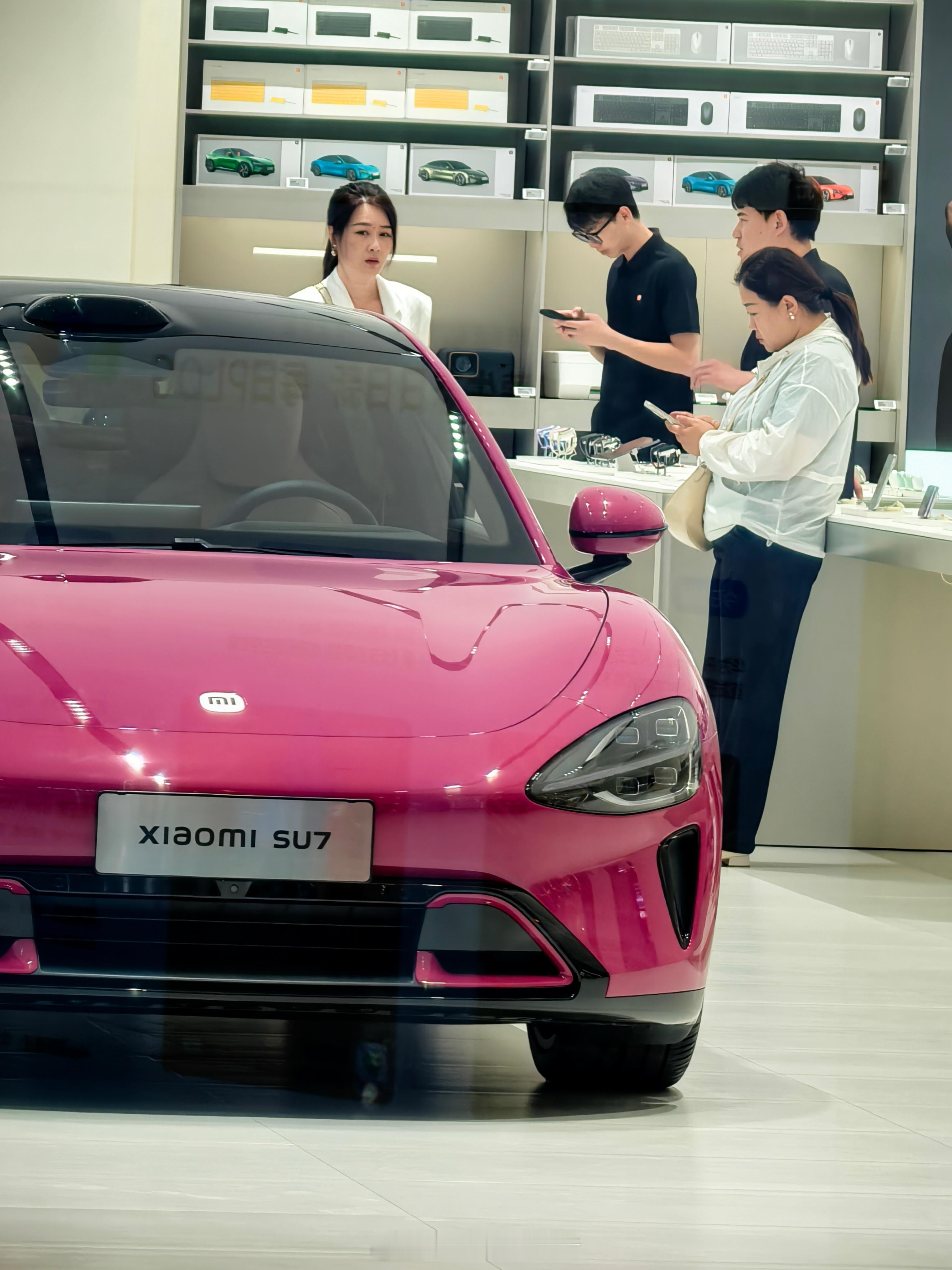 尽管YU7要来了但依然阻止不了大家对SU7的热爱ᥫ᭡  ​​​