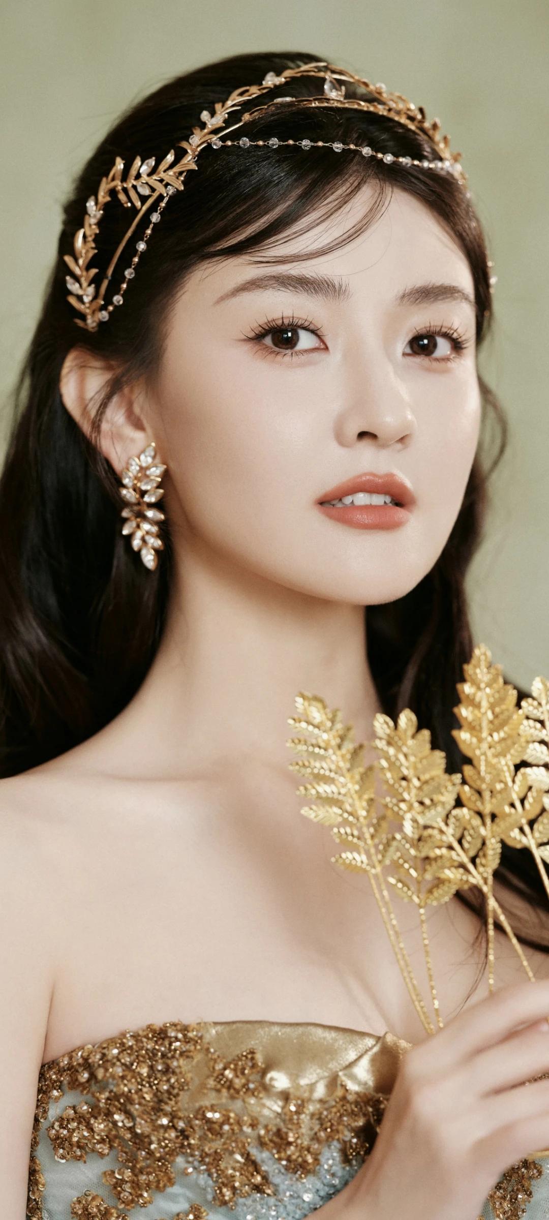 梁洁壁纸～
仿佛森林里的精灵公主👸🏻