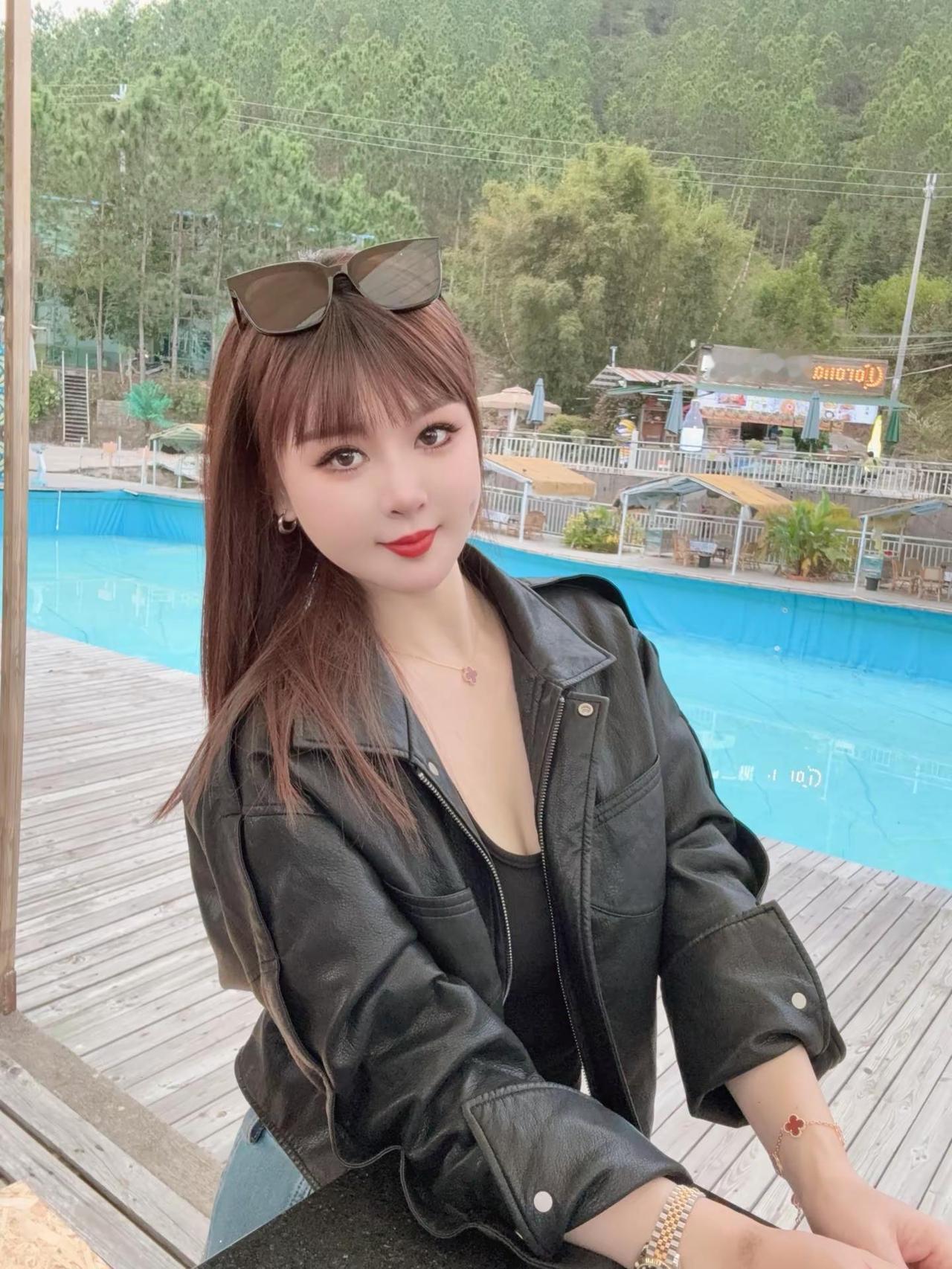 春会来 事会顺 人会好 花会开