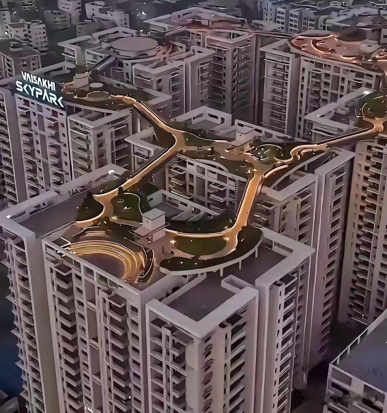 一阵风过来，楼房不可能按一个方向轻微晃动，别杠，你在房子感觉不到而已，但是楼房是