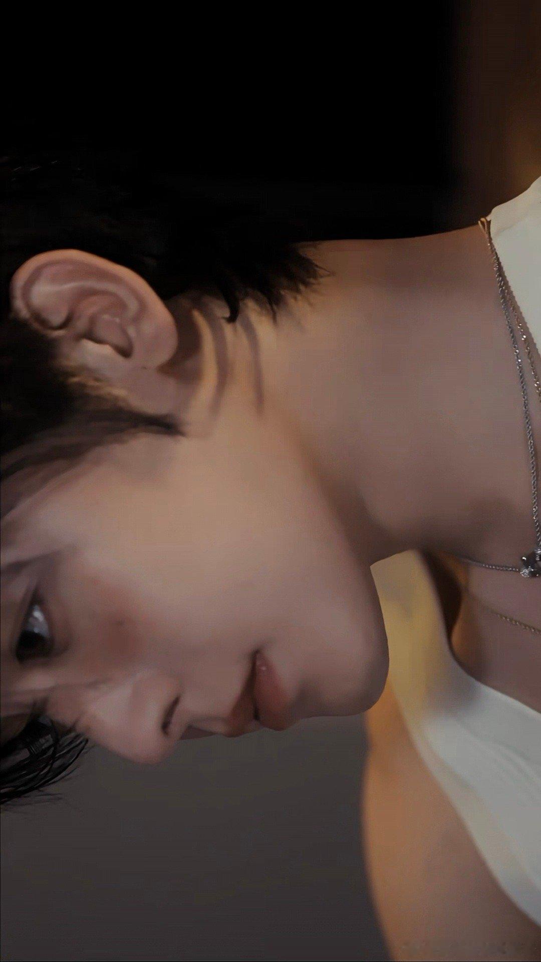 侯明昊已经准备好，用音乐为情绪赋能，每个音符都充满温暖，期待他在《音乐缘计划2》