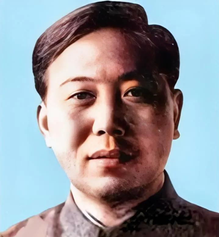 [微风]1980年的一天，孙健搬出了中南海，因为他已经主动辞去了一切职务。出人意