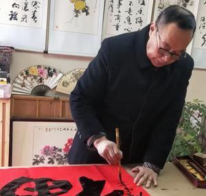 抢五大战马上就要开始了，四川女篮虽然实力上占优，却在战术上遇到了不小的麻烦，关键
