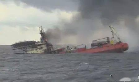 韩国货船爆炸！伊朗发射15枚导弹？一觉醒来，中东乱局升级

2026年5月5日一