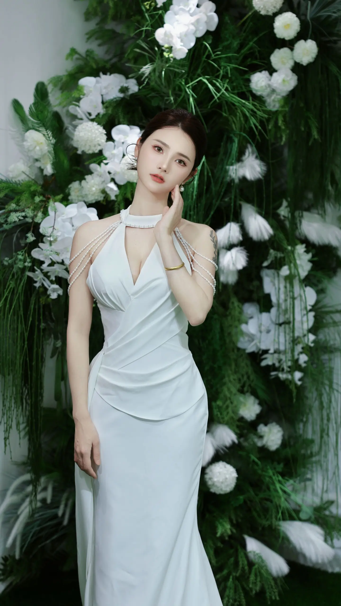 婚纱模特 白色舞蹈裙 婚纱试镜