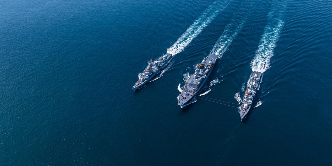 黄海中澳军机相遇：别被带节奏，这根本不是 “中国欺负人”，而是有人千里迢迢来碰瓷