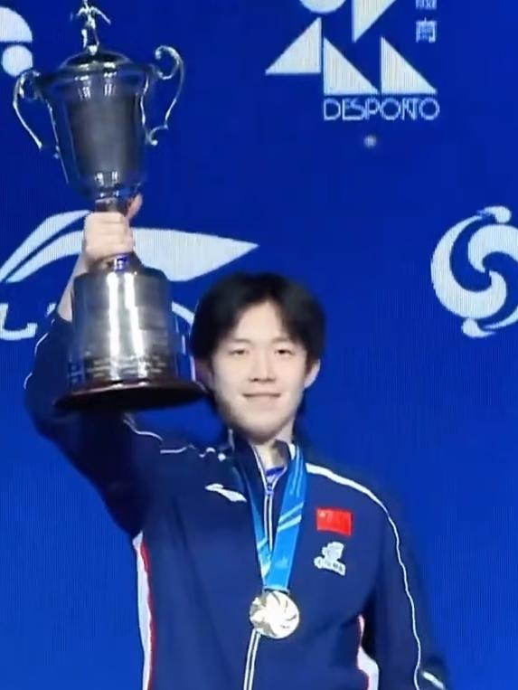 谁是国乒的核心球员男队绝对核心为王楚钦，女队由孙颖莎、王曼昱双核领衔，林诗栋等年