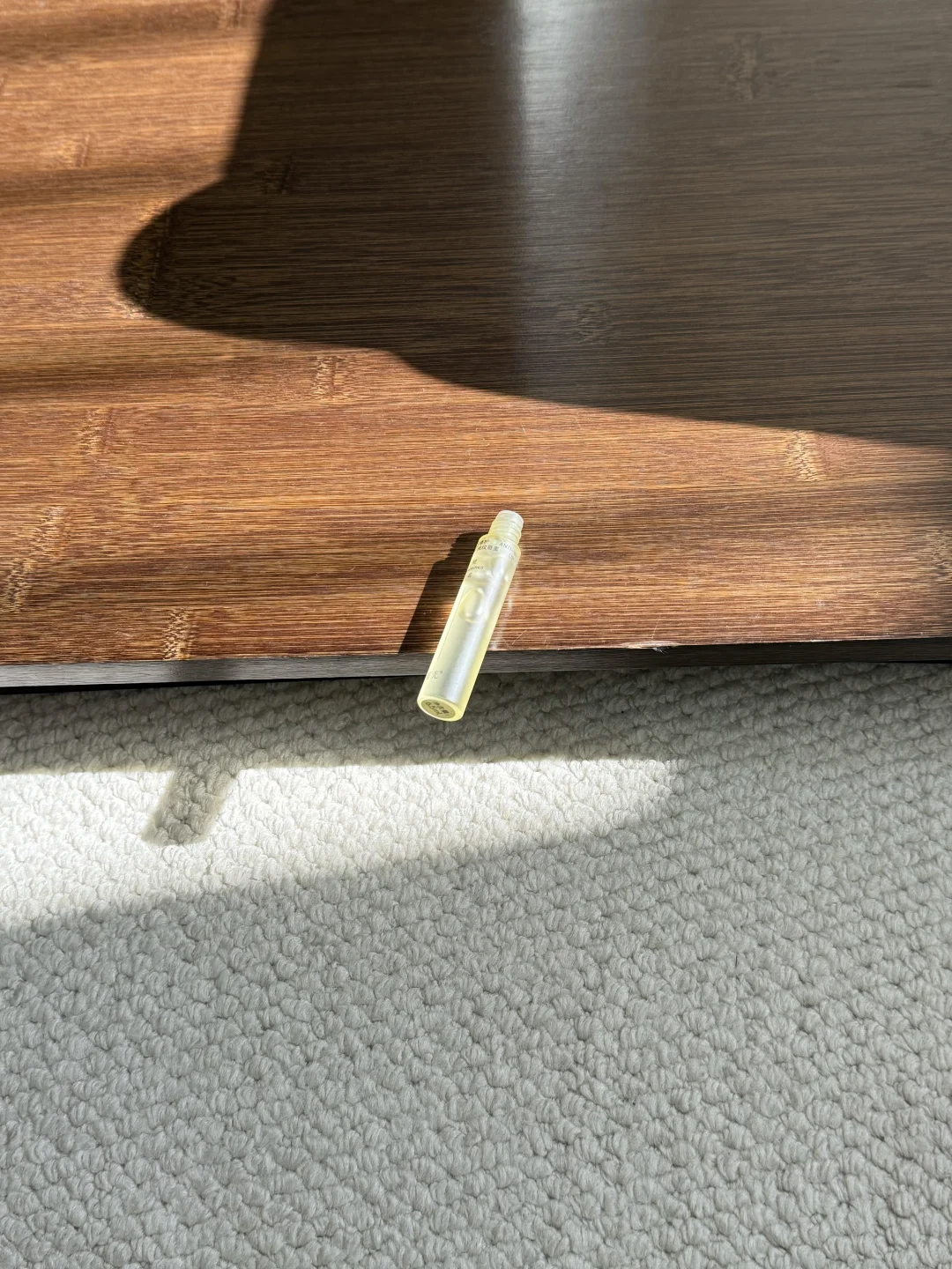 这咋做到的….明🌟的玻璃唇