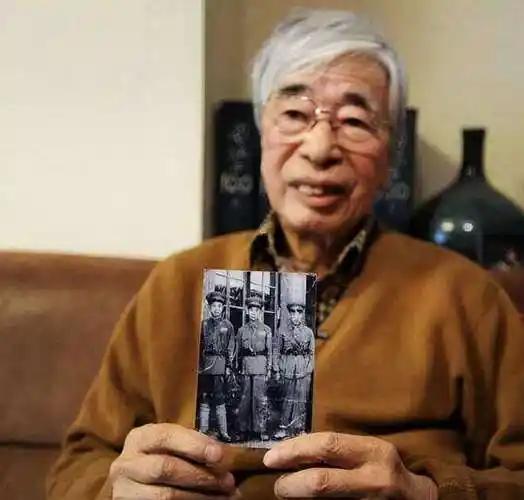 1948年，一位日本人冒充中国人加入解放军，在辽沈战役中屡次立功，还参加了抗美援