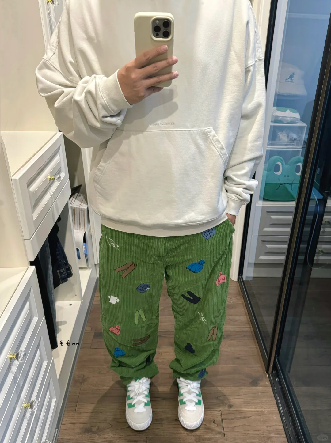 秋冬绿色系｜灯芯绒穿搭