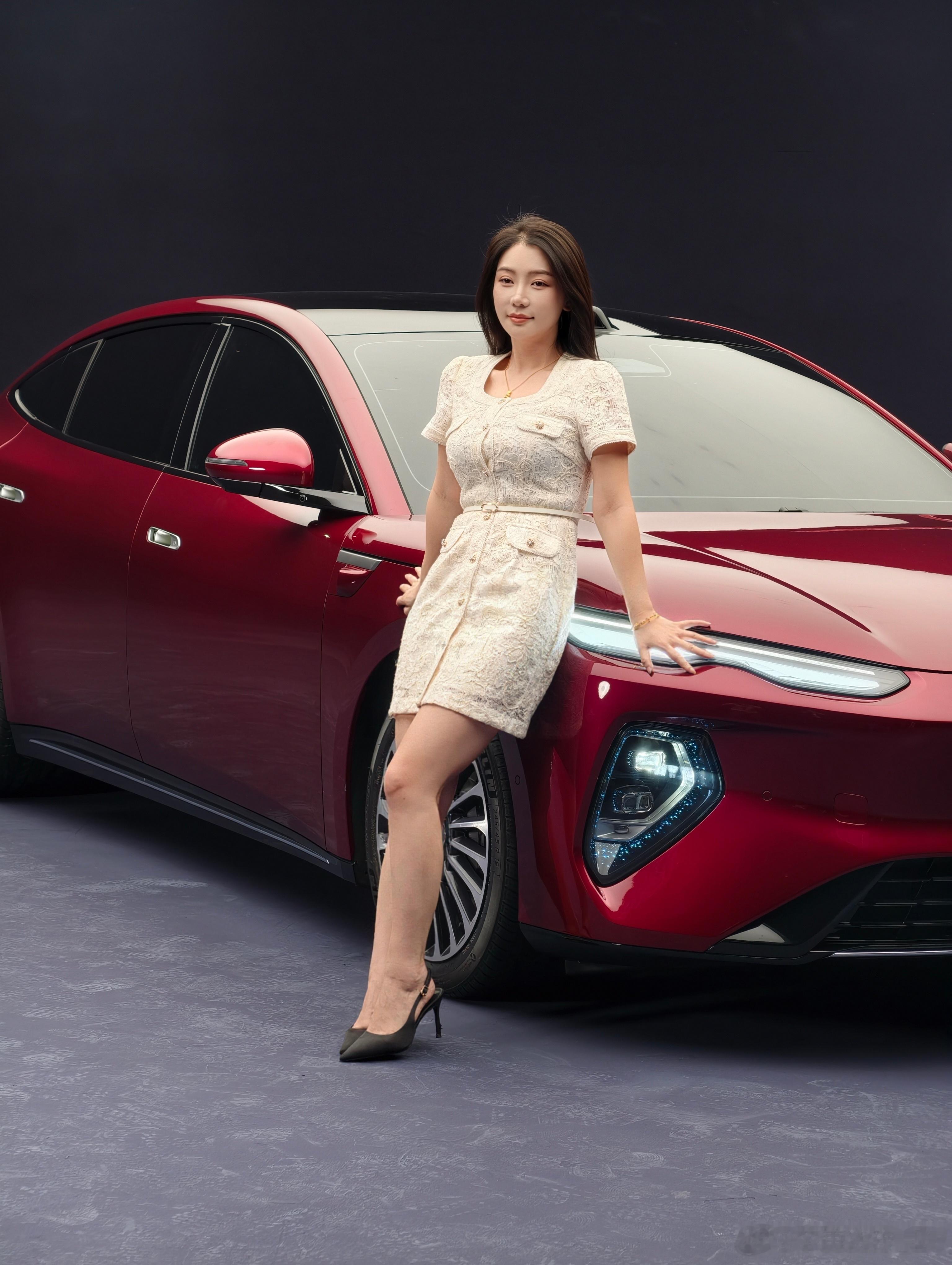 是人好看还是车好看？海豹08我和汽车的日常