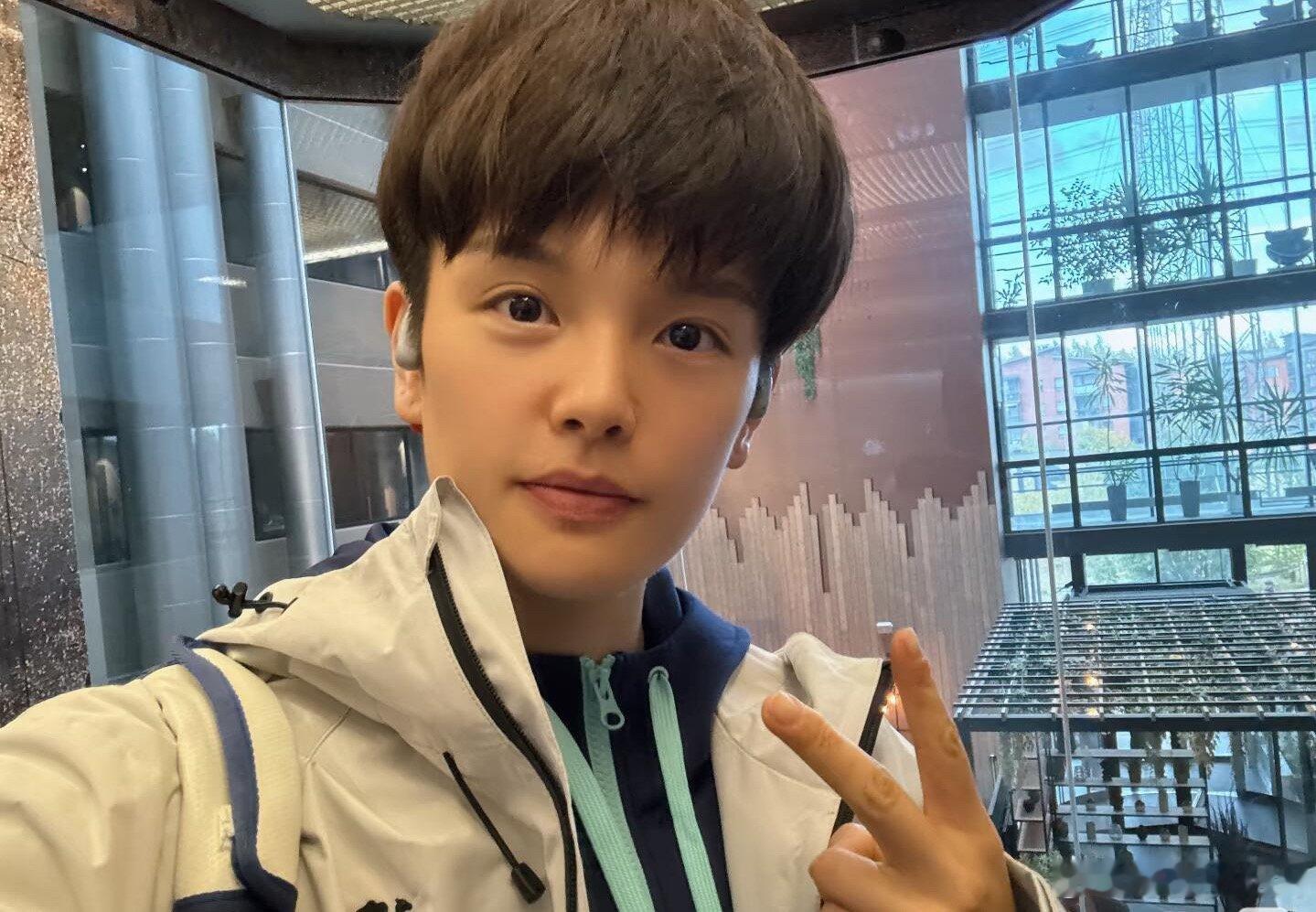 王祉怡26岁生日快乐！健康涨球，愿望成真！🏸 