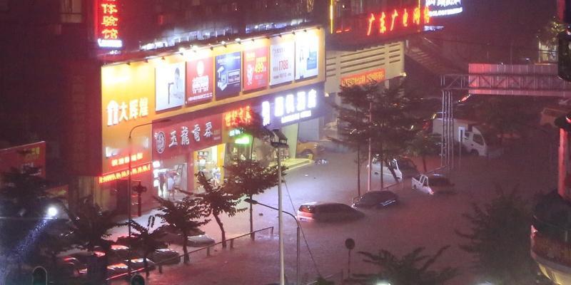 9日21时20分，广东省汕头市潮南区峡山街道丹凤路的一栋住宅如同被点燃了“火药桶