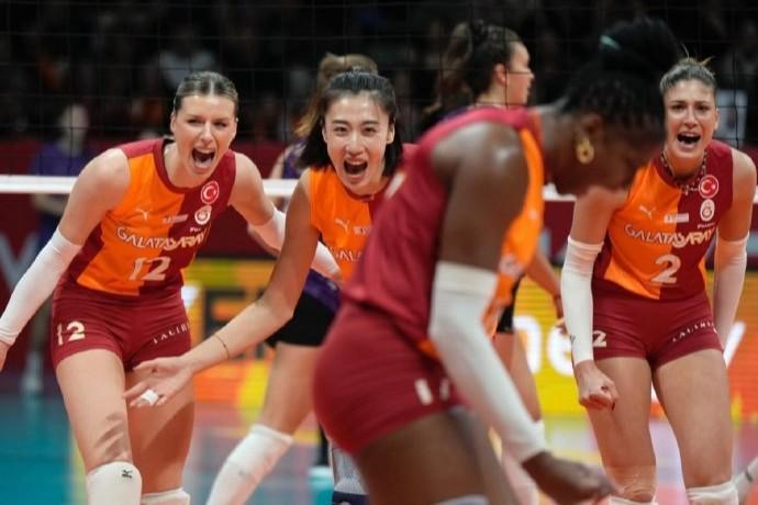 北京时间12月12日，2025-2026赛季土耳其女排联赛第十轮继续进行，加拉塔