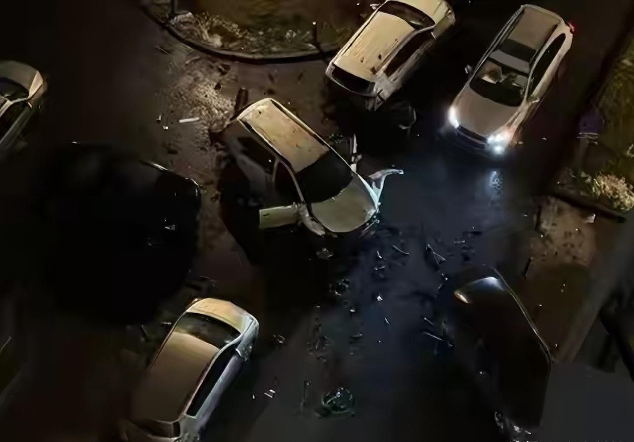 俄军高层被暗杀，乌军突袭俄基地，白俄导弹瞄准北约。
近日俄乌局势突然就升级了，还