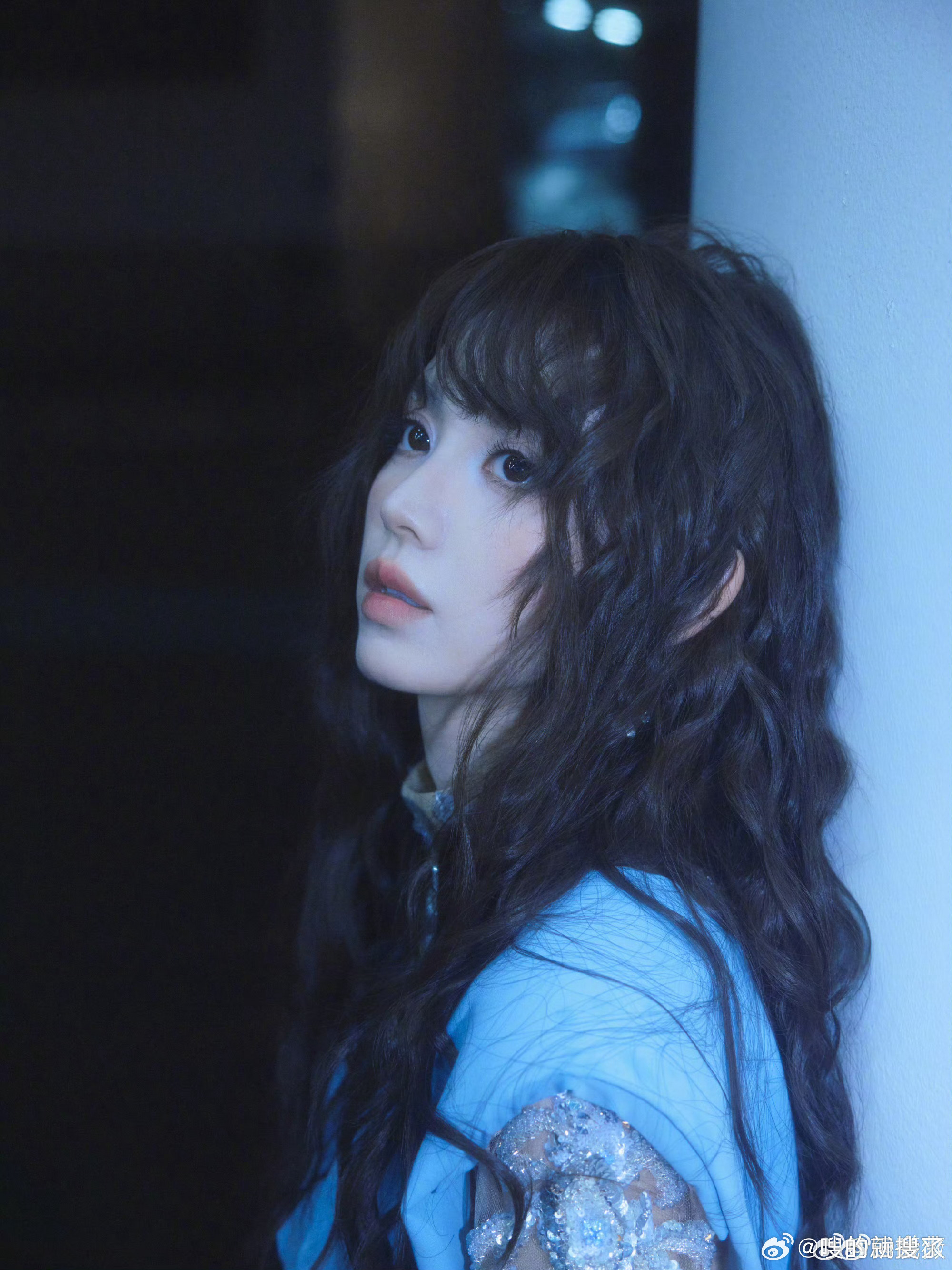 田曦薇好一朵蓝色妖姬田曦薇这完全蛊惑人心的蓝色妖姬，古希腊掌管美貌的神田曦薇