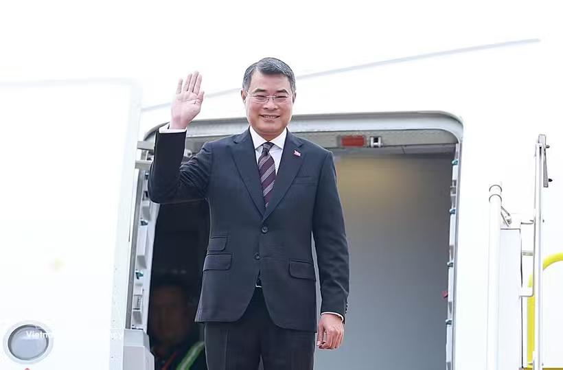 黎明兴启程赴俄罗斯出席东盟—俄罗斯对话伙伴关系35周年纪念峰会！这也是黎明兴就任
