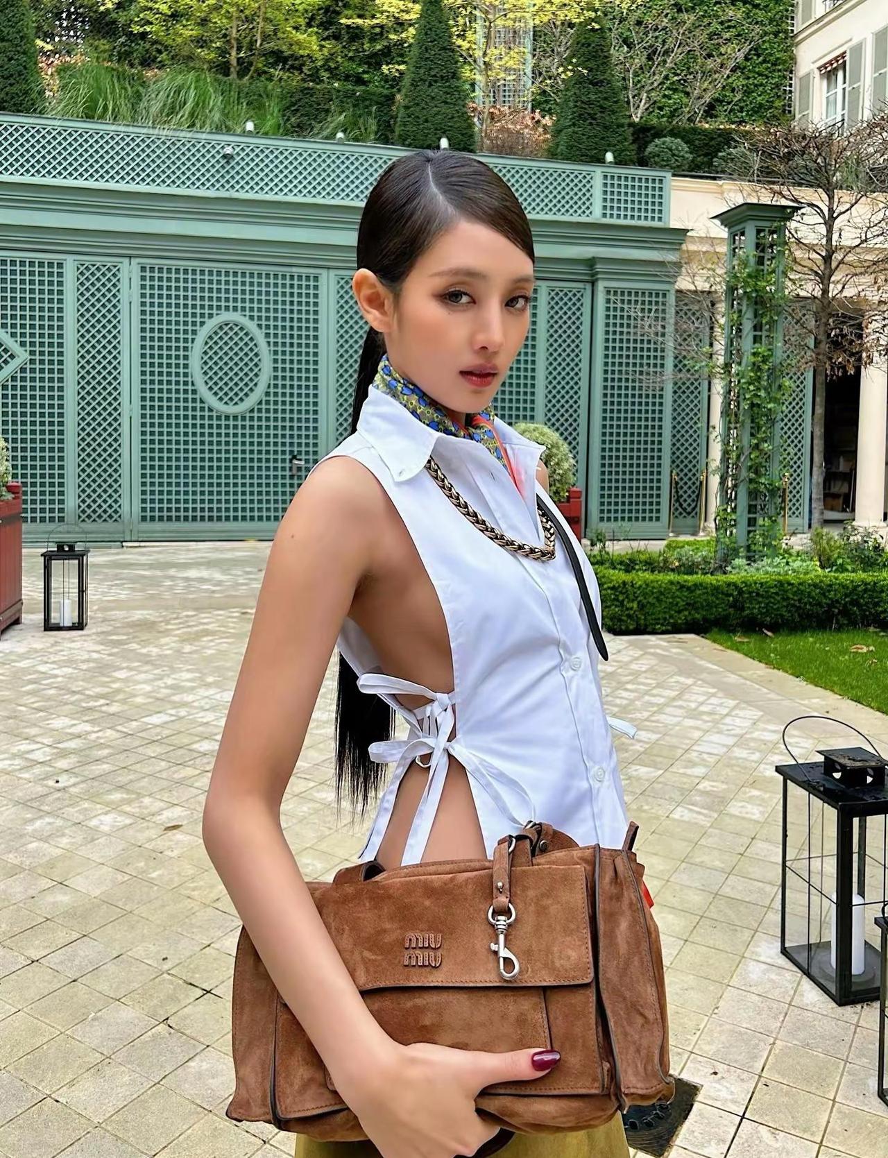 Belle journée parisienne*🤎Merci Neverla