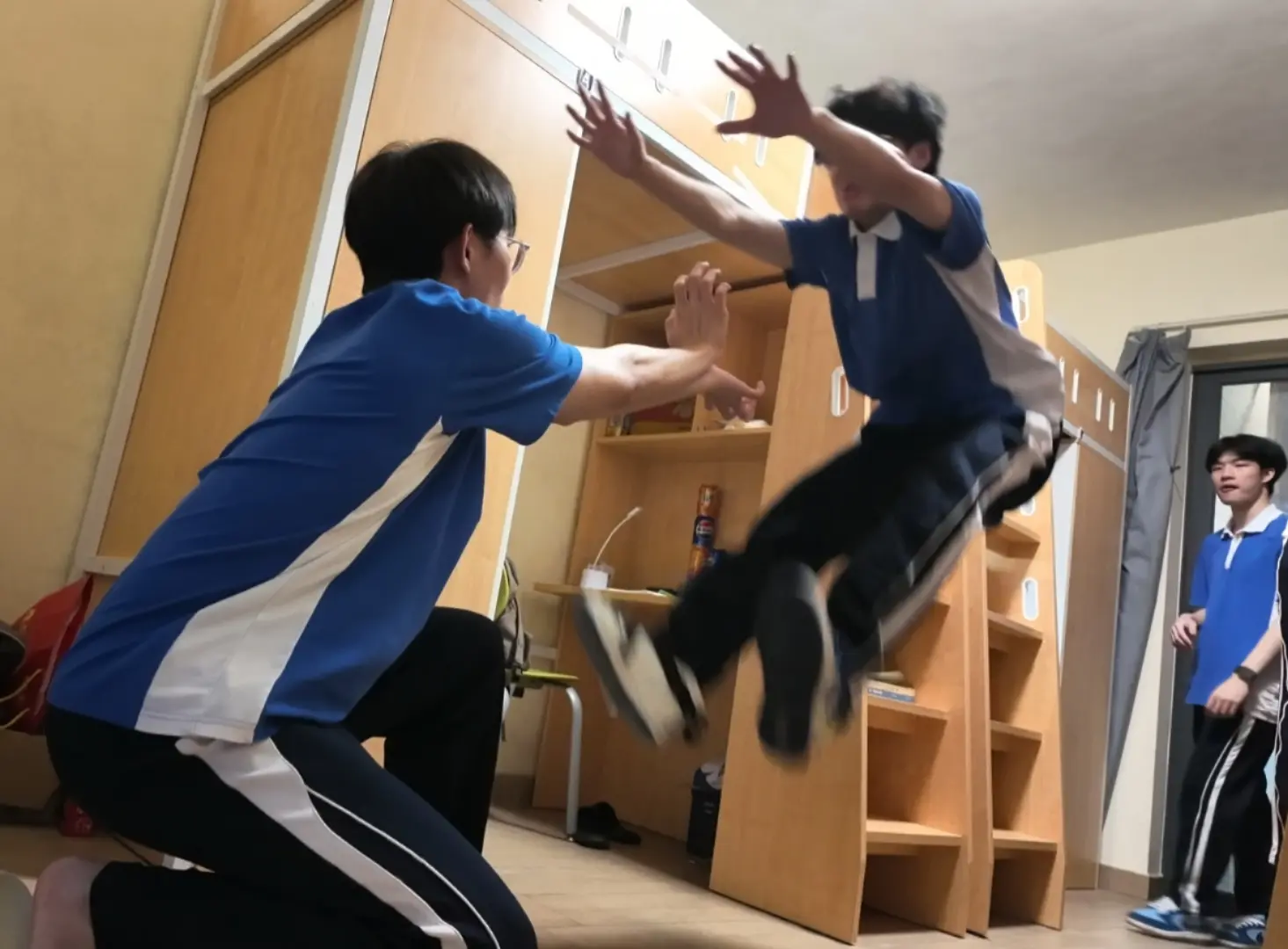 纯玩的那年学会了龟派气功。