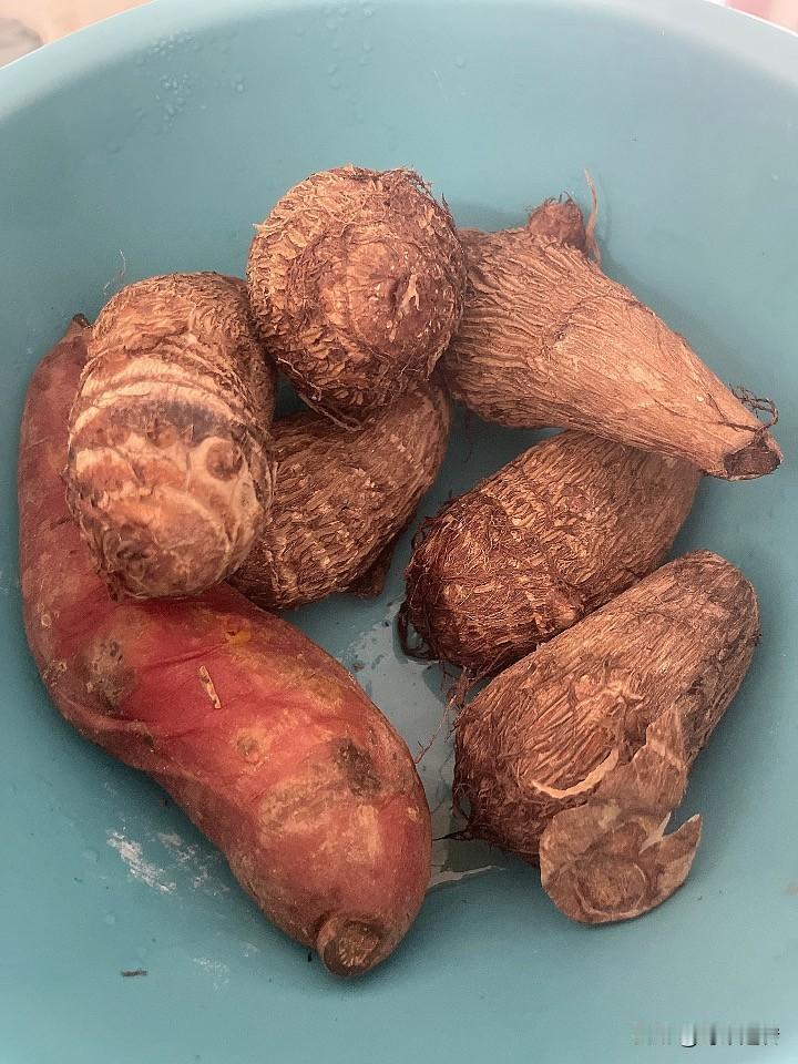 丰盛的午餐[笑哭]