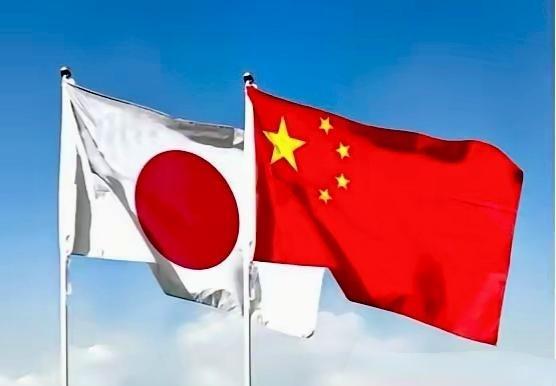 奉劝所有中国人，务必要做好心理准备。央视军事频道最近反复在提醒。国防部新闻发言人