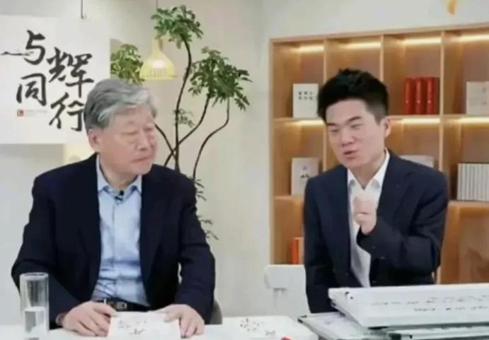 宇辉是善良心细的，乐享会有意错开了8点~10点半的黄金时间，让给各大电视台。
 