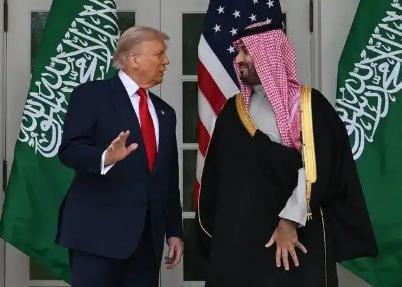 美国亲手砸了中东核不扩散的规矩，只为拉拢沙特。
 
这事要是真签了，将是最近十几