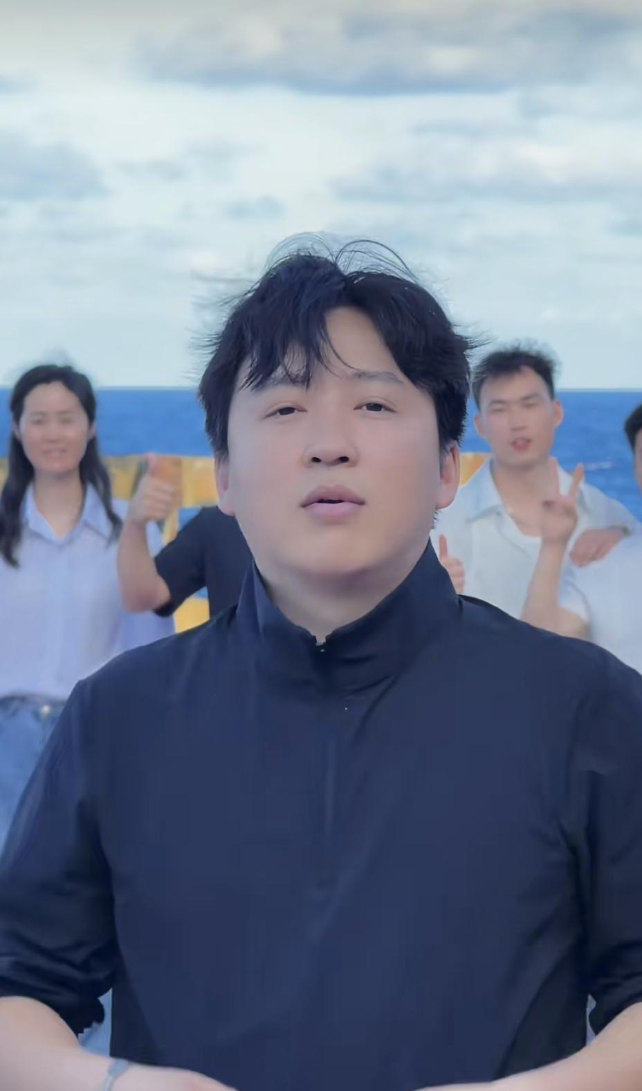 [呲牙]好男人就是大双[赞]！越来越幽默了！喜梅与大双结婚走到今天，与两个人的智