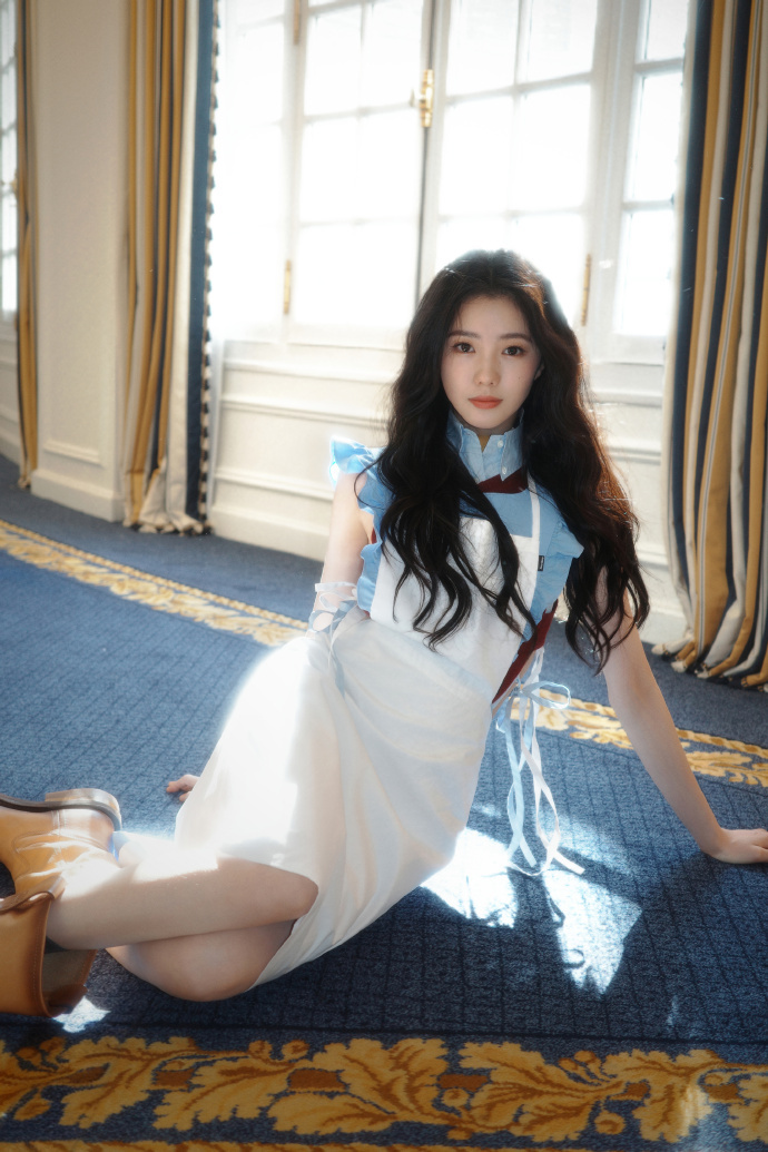 刘浩存镜头感也太绝了刘浩存的镜头感绝了！央视特写、时尚大片无缝切换，眼神清澈有故