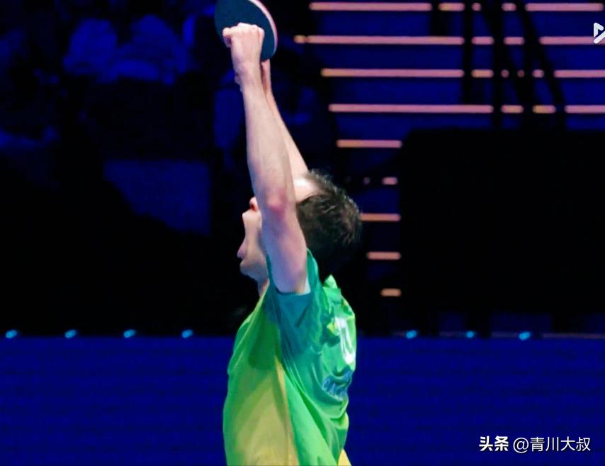 笑死我了！刘国正刚说雨果：手已经紧了，脚已经硬了！
结果雨果3:2赢了。

两人