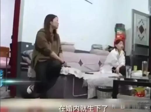 “恬不知耻！”湖南长沙，一男子发现妻子一年不回家，过春节也说加班，就来到妻子上班
