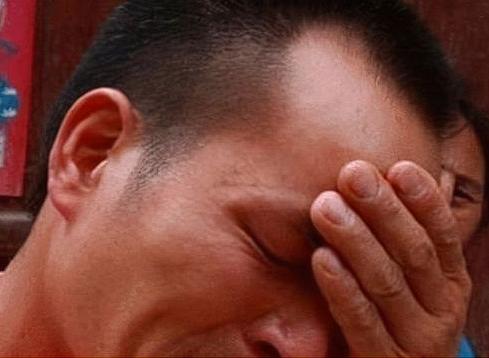 王强得了肝癌晚期，眼看着自己时日无多，心里最放不下的就是他那三个还未成年的儿子。