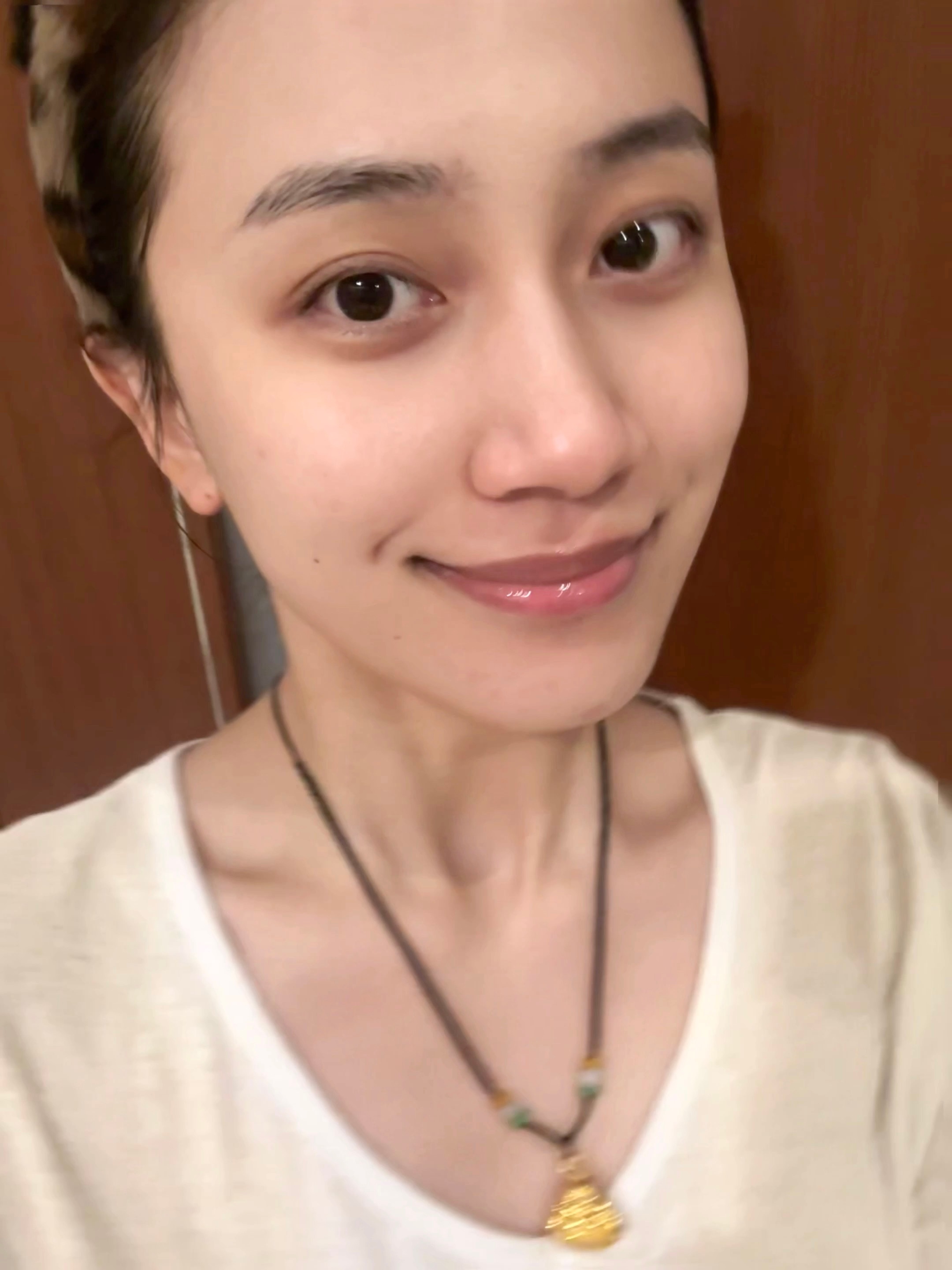 宝宝们，最近双十一趁优惠回购了光学瓶 毕竟秋冬真的是白白的好时候！之前用空了一瓶