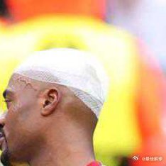 来自西班牙媒体《阿斯报》报道，因为英格兰球星贝林厄姆在世界杯对阵加纳比赛中，捂嘴