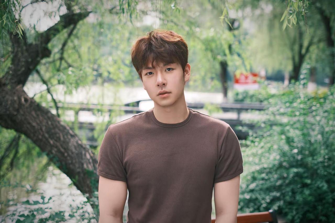 夏季清透感男生p图mm豆 p图 水光肌 温柔欧巴