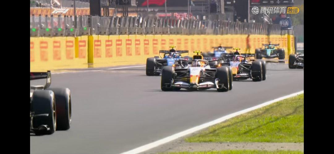 乐扣事故暂停了半个小时后，比赛恢复了。2026f1意大利大奖赛 ​​​