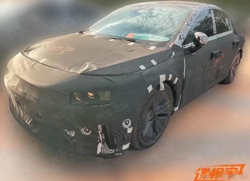 smart要出轿车了？那这是不是第一台正经轿车，据说可能叫精灵6号 