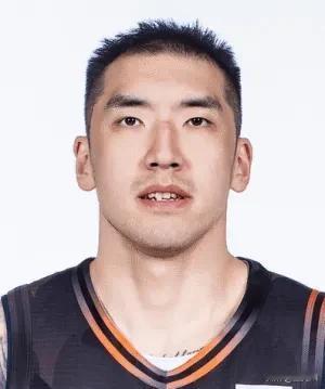 别说山东球迷看不懂，我一个外人也看不懂，今天第三节山东队为什么不上陶汉林啊。今天