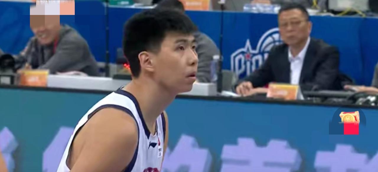 1月4日晚这场广州男篮和天津男篮的比赛，真是太刺激了！广州队4胜4负，天津队1胜