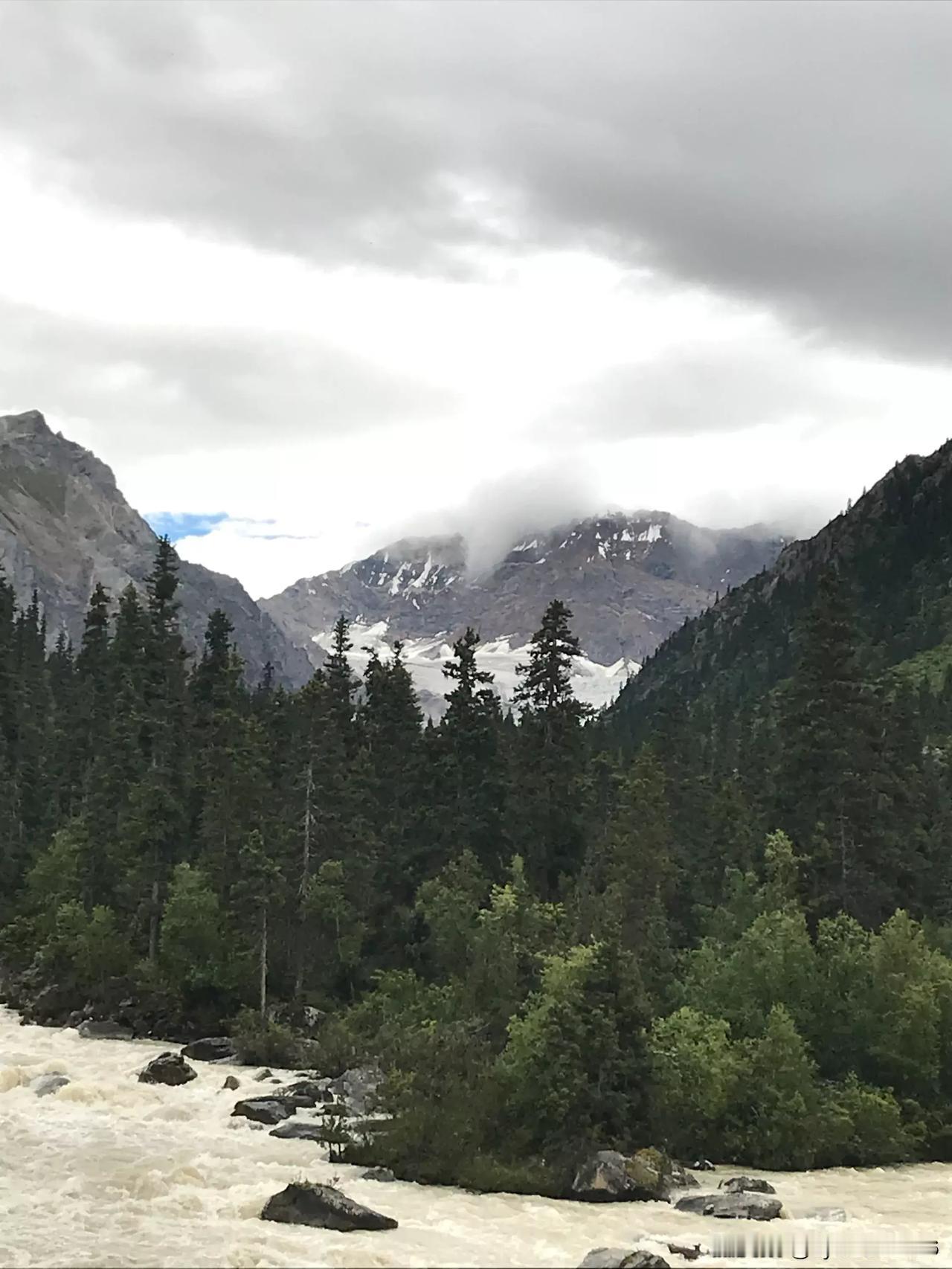 发几张西藏的风景，很美，就是冰川有轻微的污染@小高姐的魔法调料