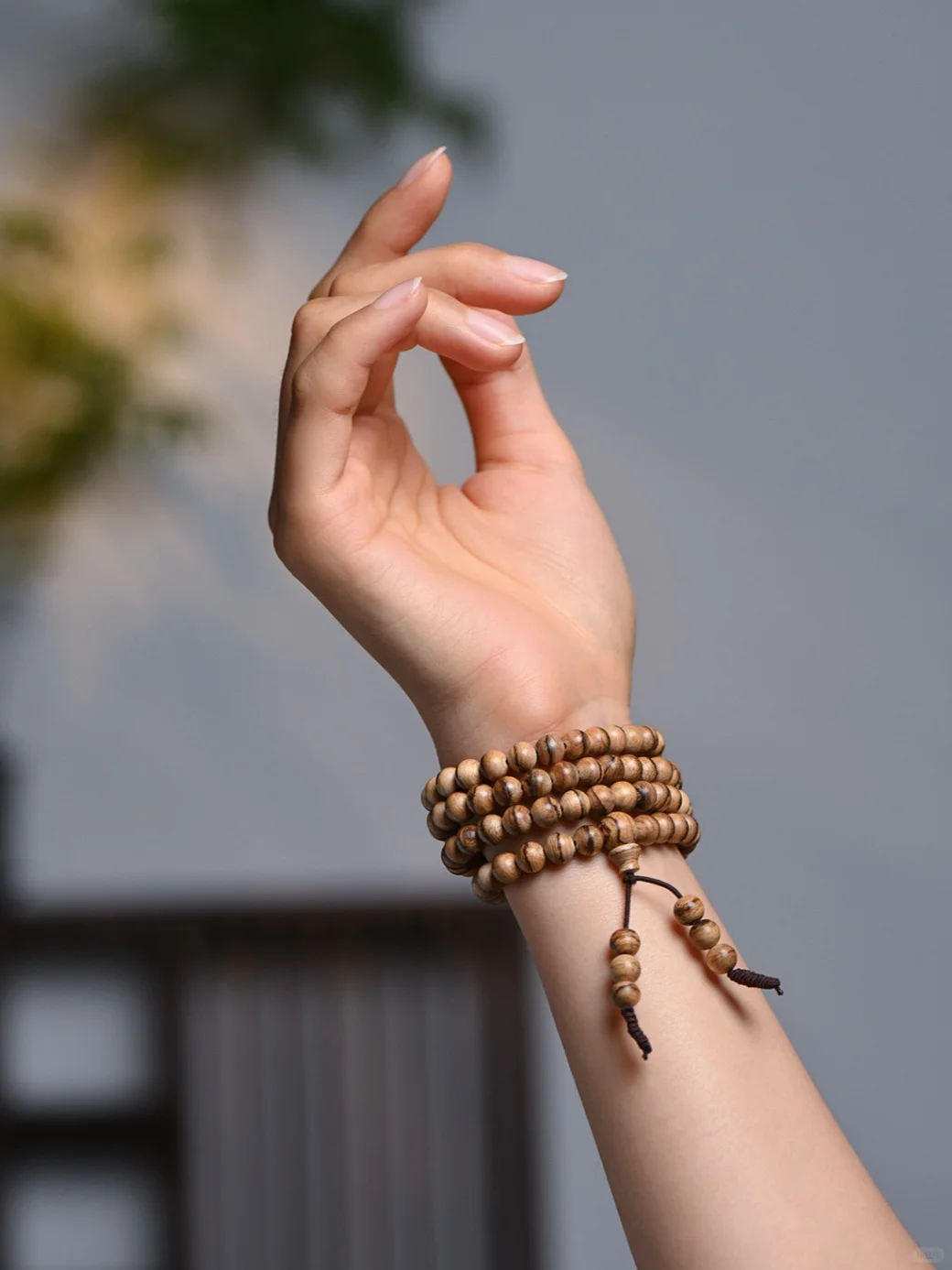 沉香📿“凝香于脂，简素之美，不惹尘埃”