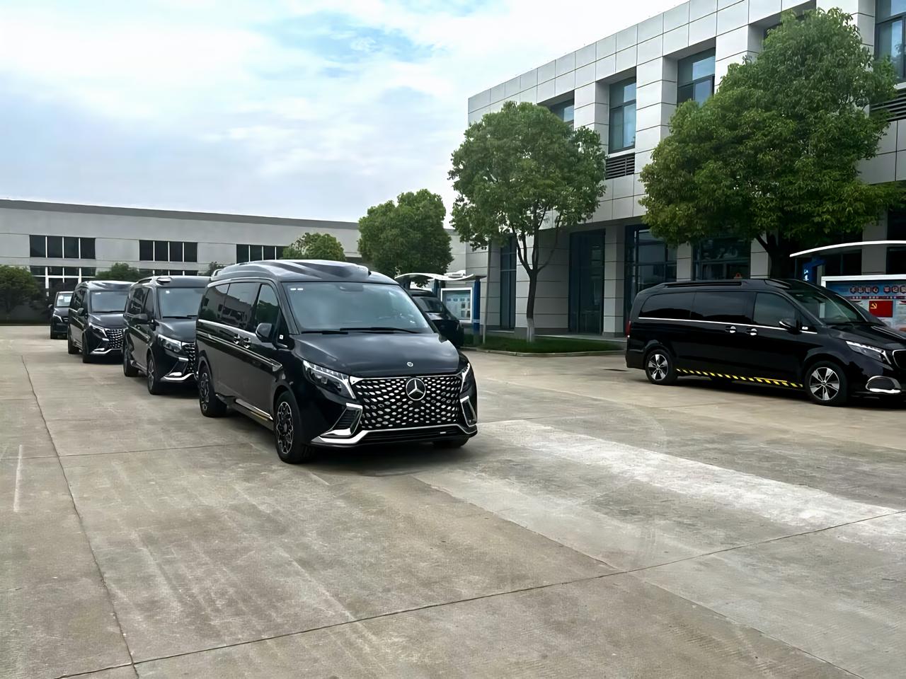 2万适合改装，就买奔驰a class吧，目前的二手价普遍在2万左右。这是一台相对