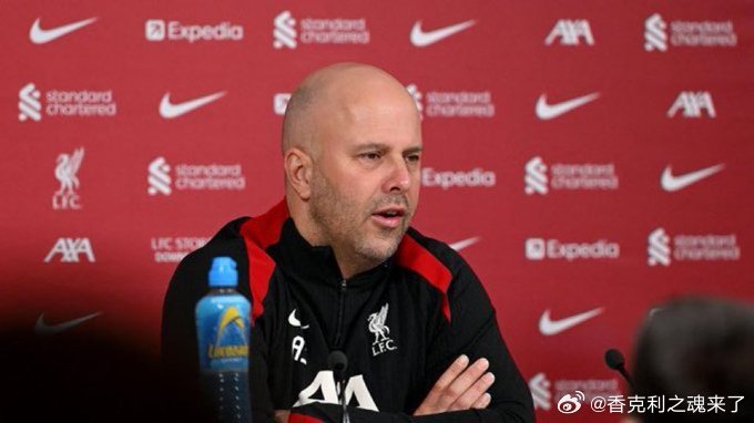 斯洛特关于阿利松伤病：“他最近的传球时感觉到某处肌肉有些不适，但我们检查后发现情