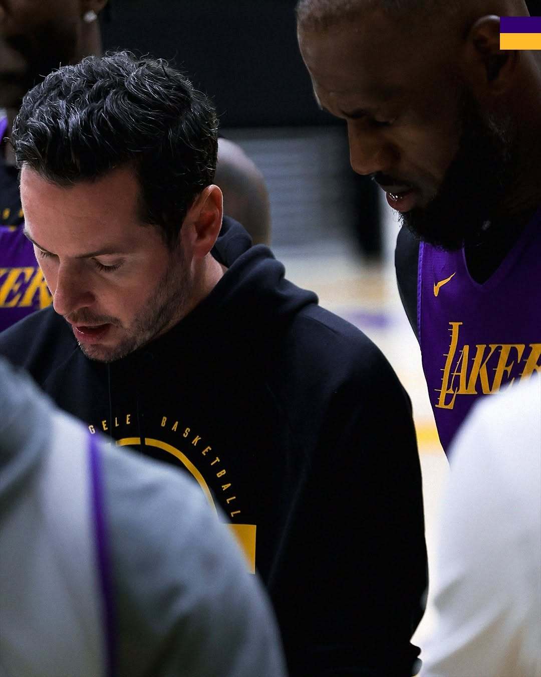 距离季后赛还有最后1天⏳ 