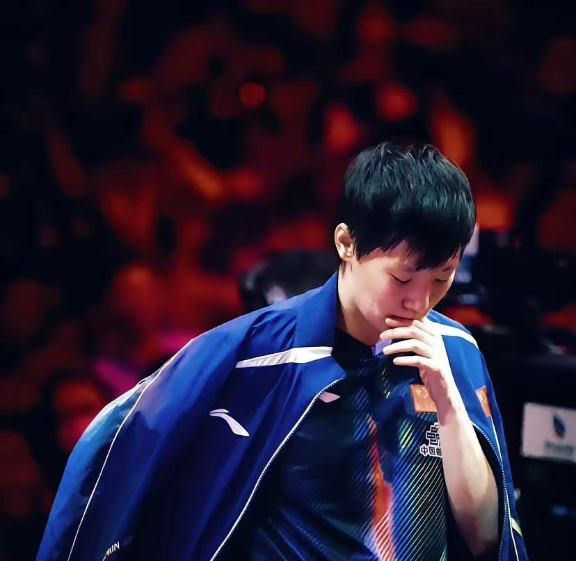 乒乓球重庆冠军赛，第一比赛日，国乒已2人出局。
 
这结果砸得人心里一沉！主场作