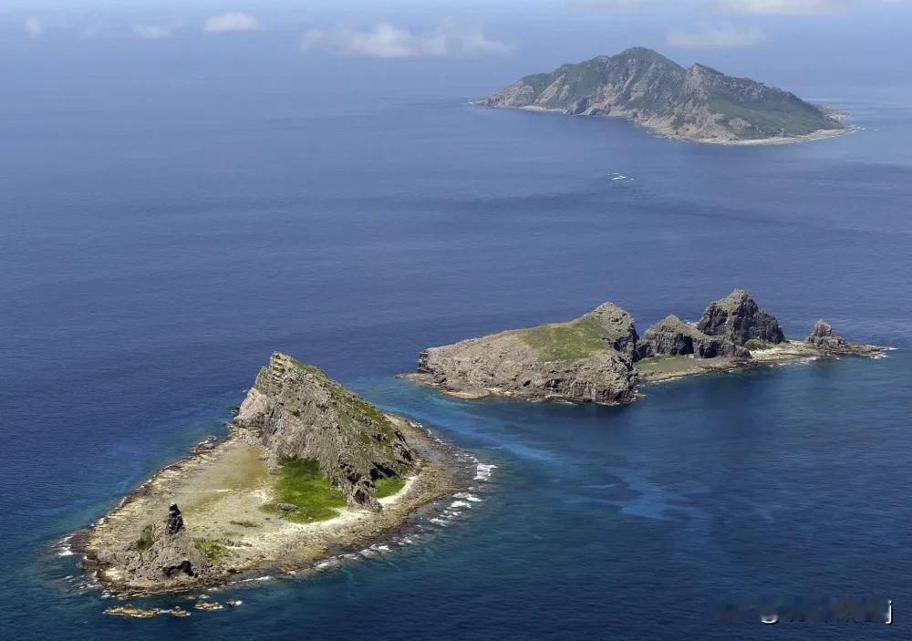 日本船只再次入侵钓鱼岛领海，中国海警依法驱离！
据央视新闻客户端报道，中国海警局