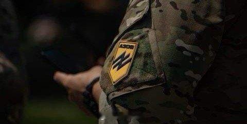 “亚速”旅迎来国际级政治人物：英国前议员正式入伍英国前议员、保守党前副党洛普雷斯